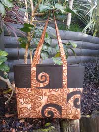 tote-koru-batik-small